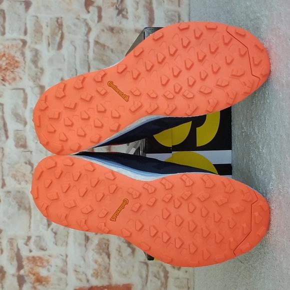 New adidas Terrex Agravic Flow Sneakers - Picture 6 of 9